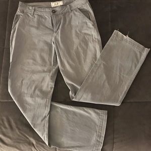 Old Navy Flirt Khakis: Grey